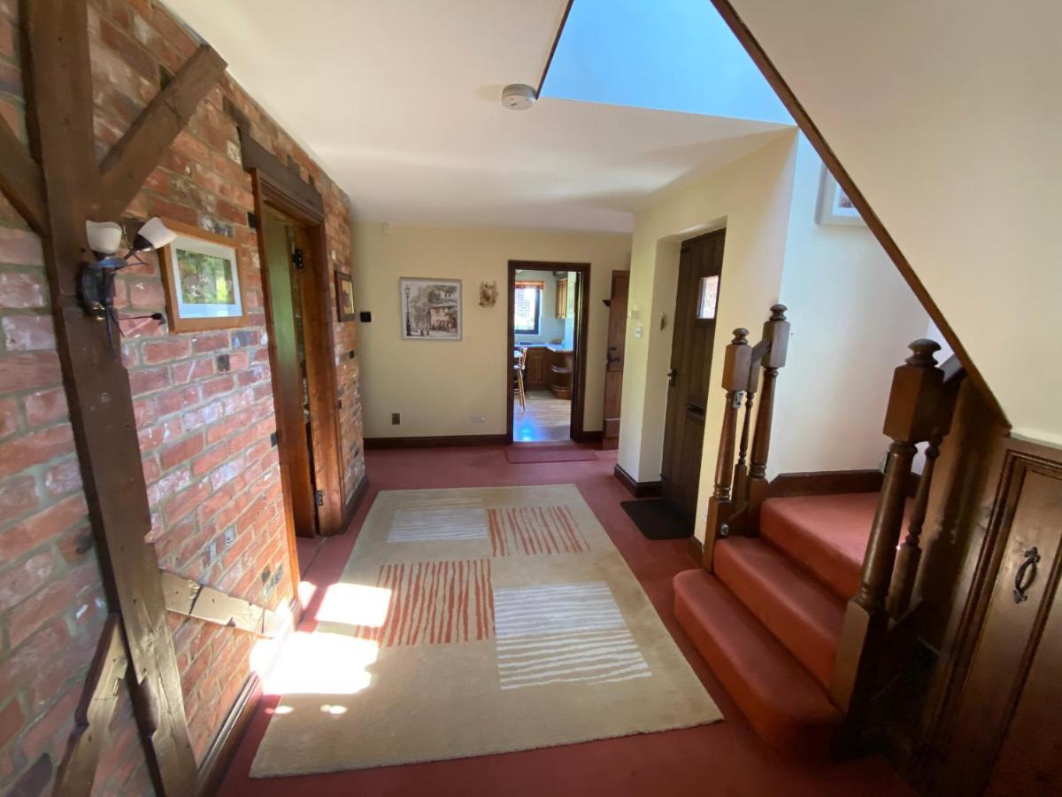 Stunning Rustic Home, New Forest National Park * Саутгемптон