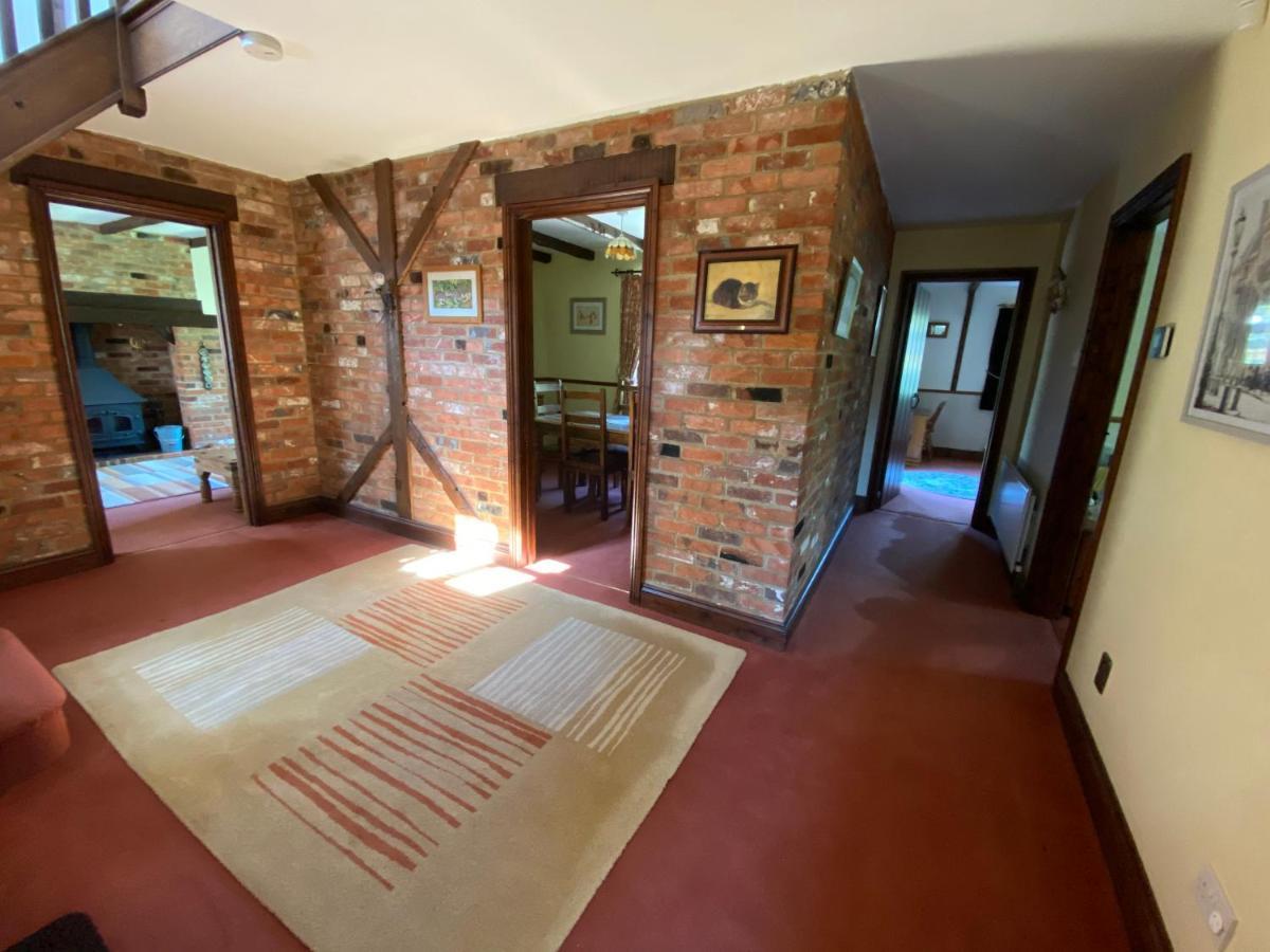 Stunning Rustic Home, New Forest National Park * Саутгемптон